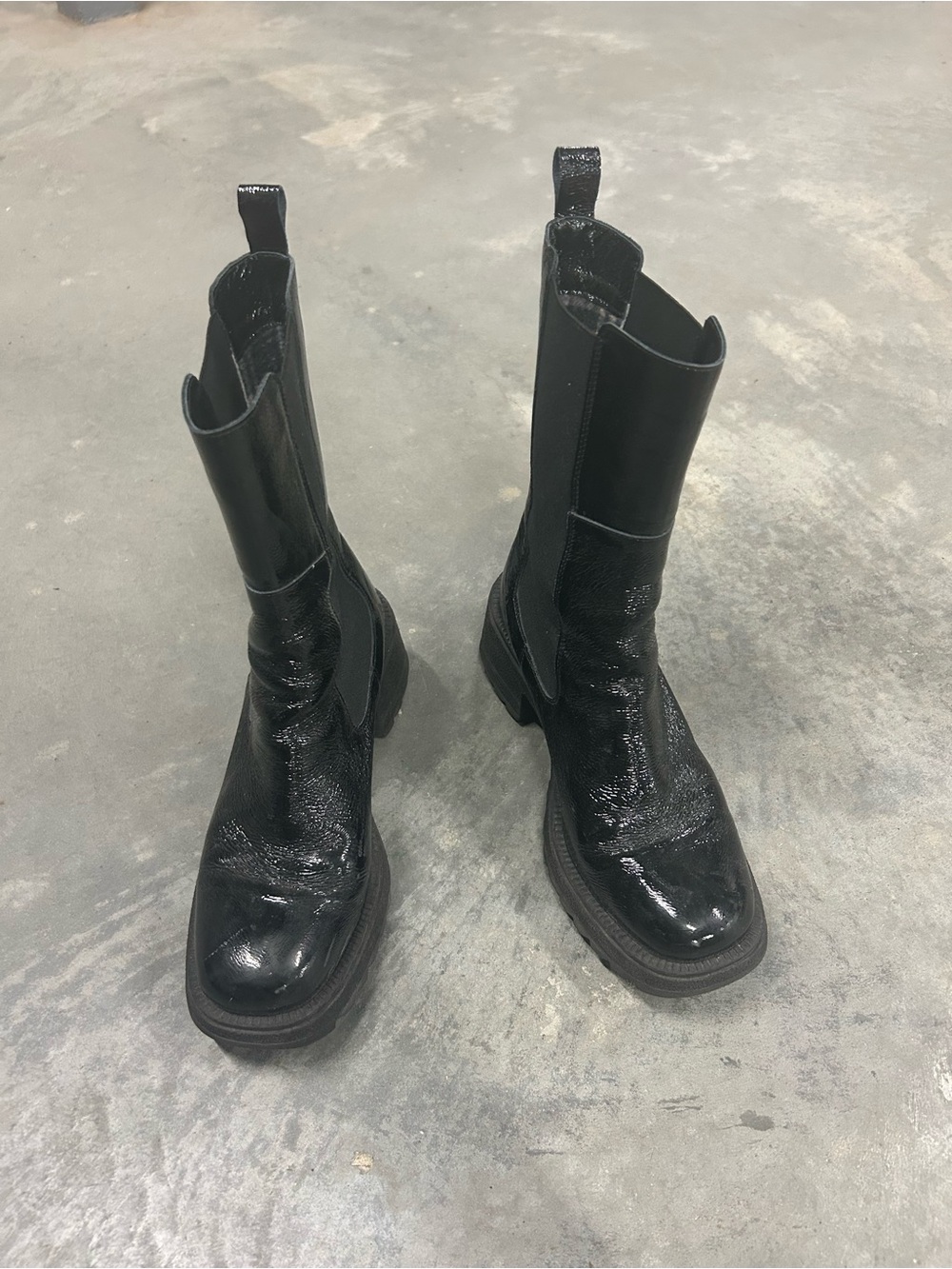 Black Chunky Chelsea Lug Boots - Women's